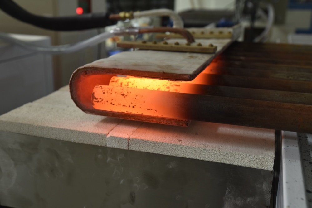Máy rèn nóng cảm ứng cho kim loại