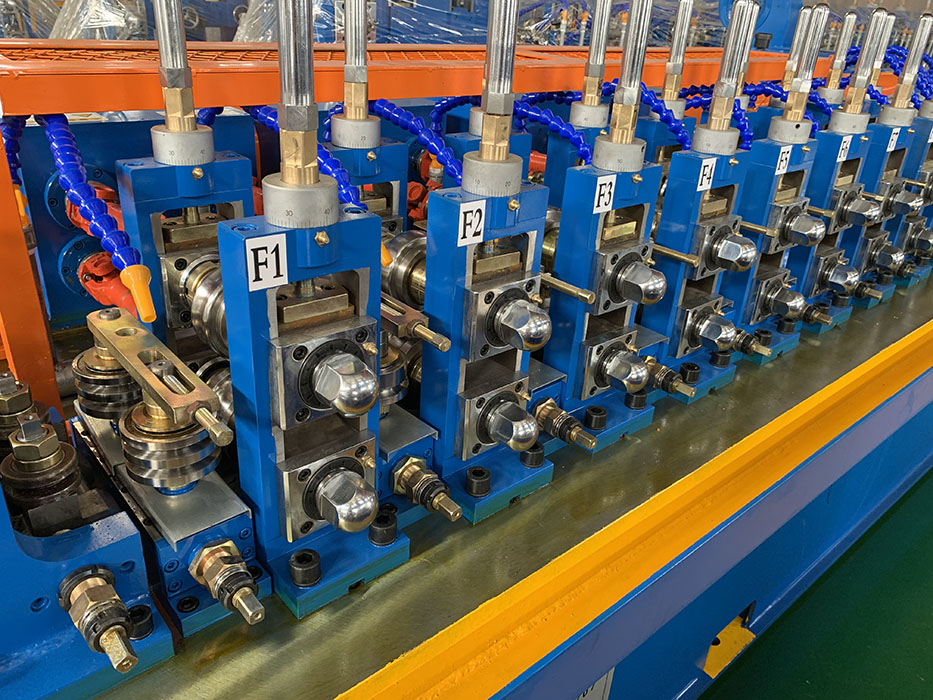 Máy sản xuất ống thép BNF-219