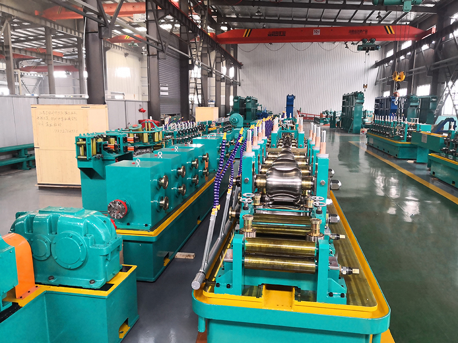 Máy sản xuất ống thép BNF-219*8