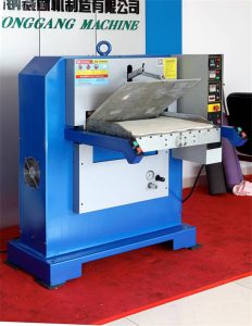 Hệ thống máy dập cắt vật liệu mềm là gì? Ứng dụng trong sản xuất công nghiệp